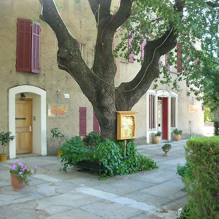 Hostellerie Le Mirabeau Peyrolles-en-Provence Екстериор снимка